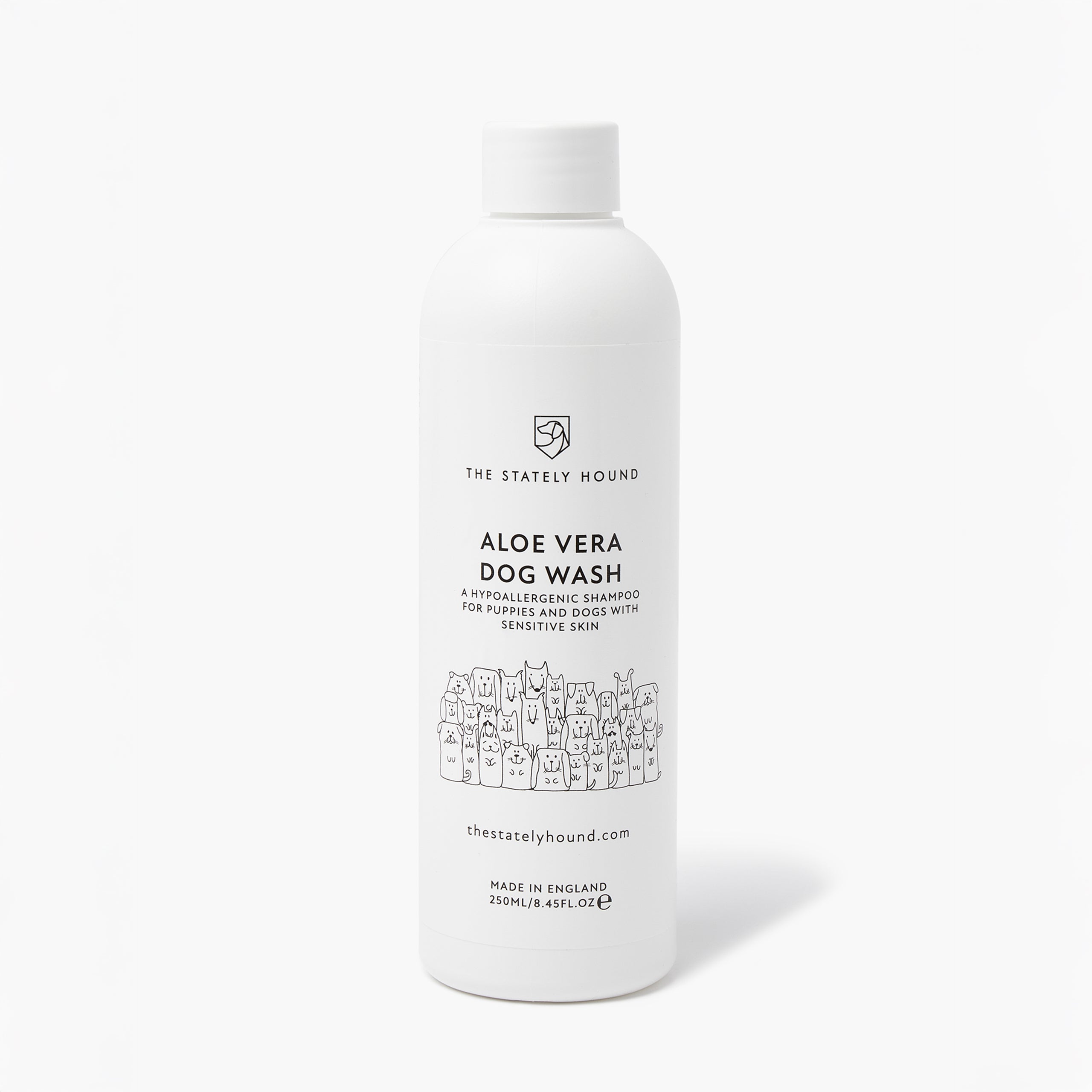 Hypoallergenic Aloe Vera Dog Shampoo | Gentle, Soothing, and Perfect for Sensitive Skin The Stately Hound